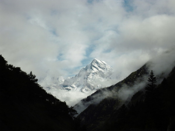 四姑娘山登山攻略，实时情况与初学者的登山之旅（附12月18日实时情况五一）